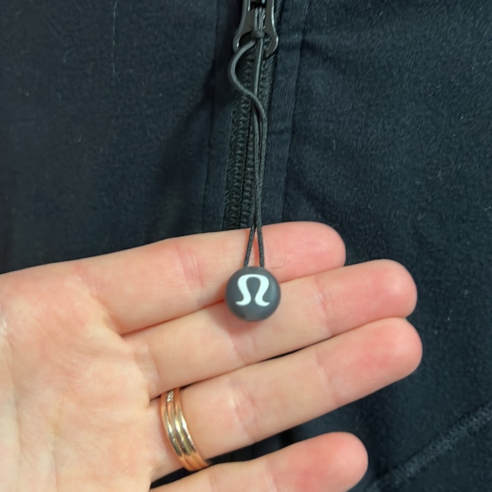Lululemon Black Define Jacket - Picture 3 of 8